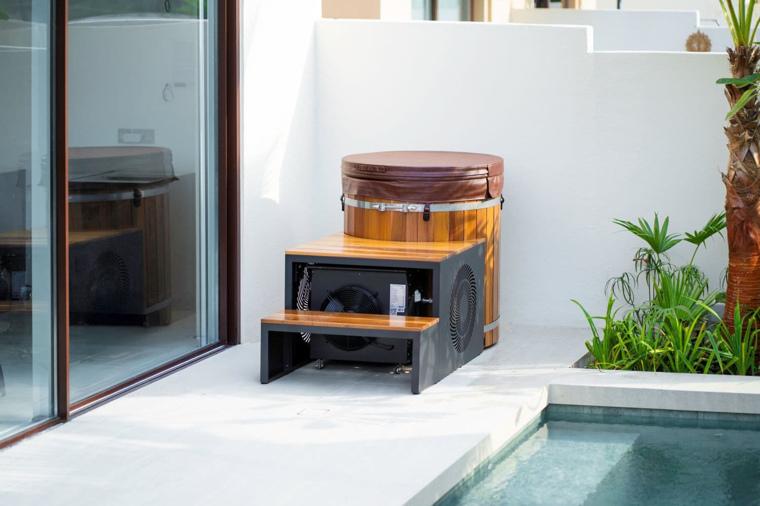 Odyssey ice bath in use