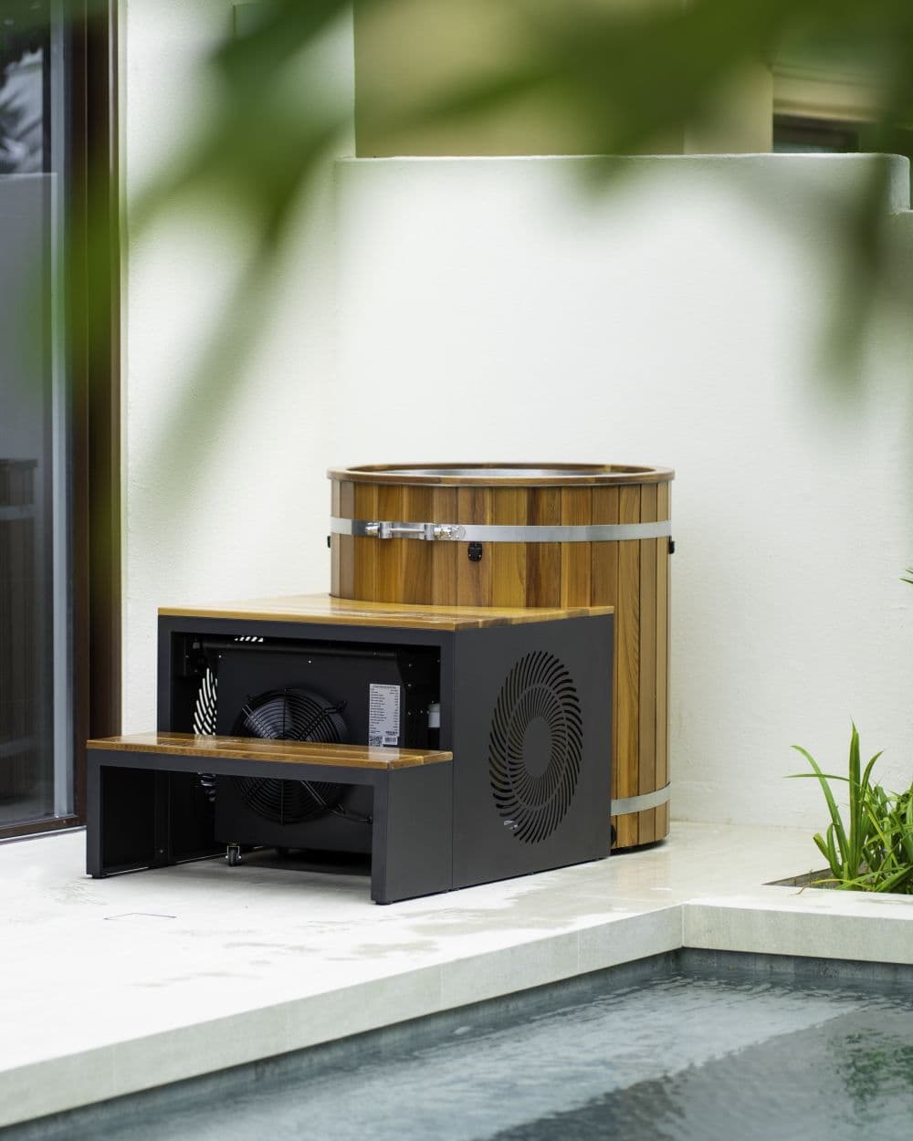 Odyssey ice bath in use